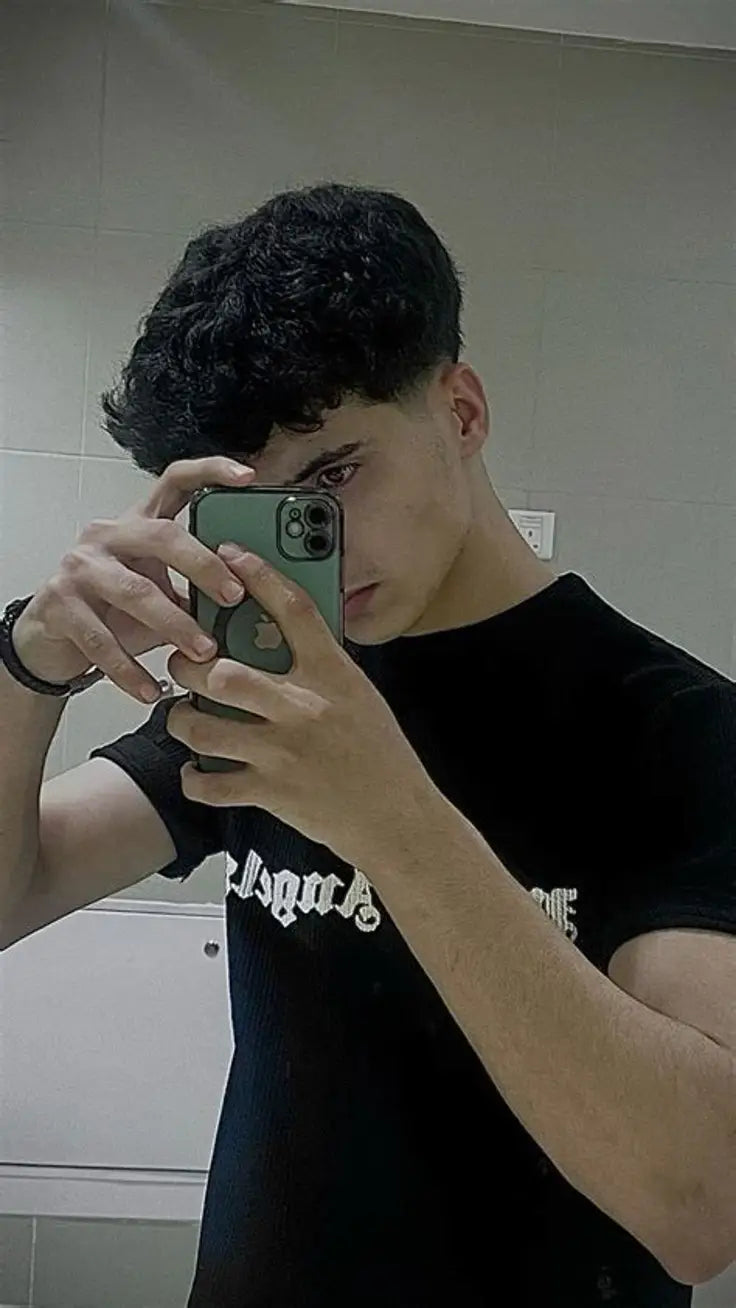 Carlos R.
